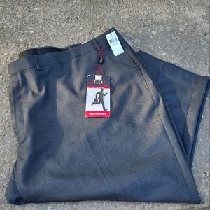 🎉HP🎉 Van Heusen Men's Big and Tall Flex Stretch Straight Fit Pants-Medium Grey